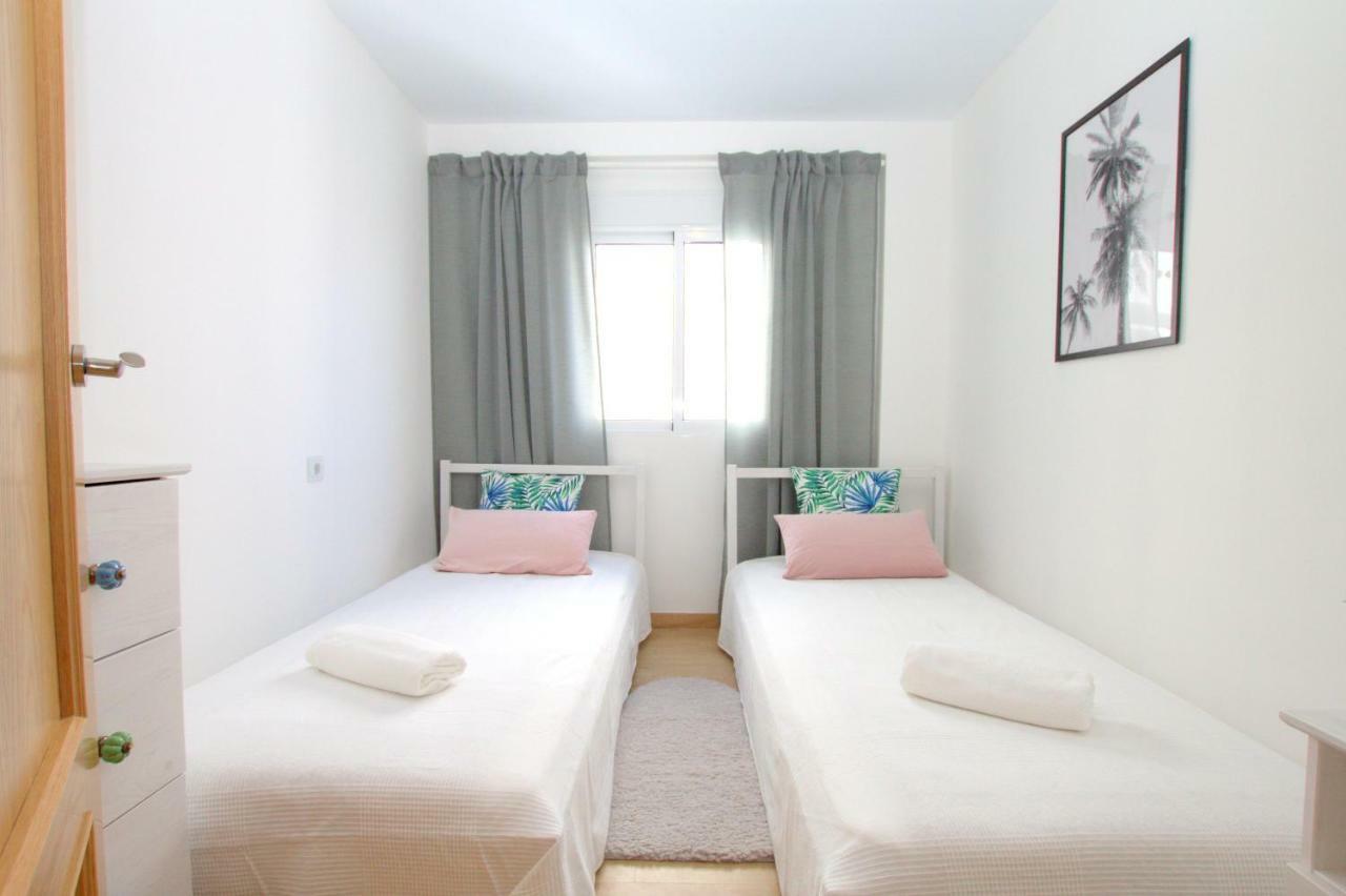 Apartamento Eivissa 800 M De La Playa De Gandia Exterior photo